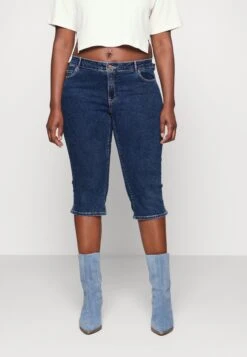 Vero Moda Curve Vmruna Seven Knickers - Jeansshort - Medium Blue Denim
