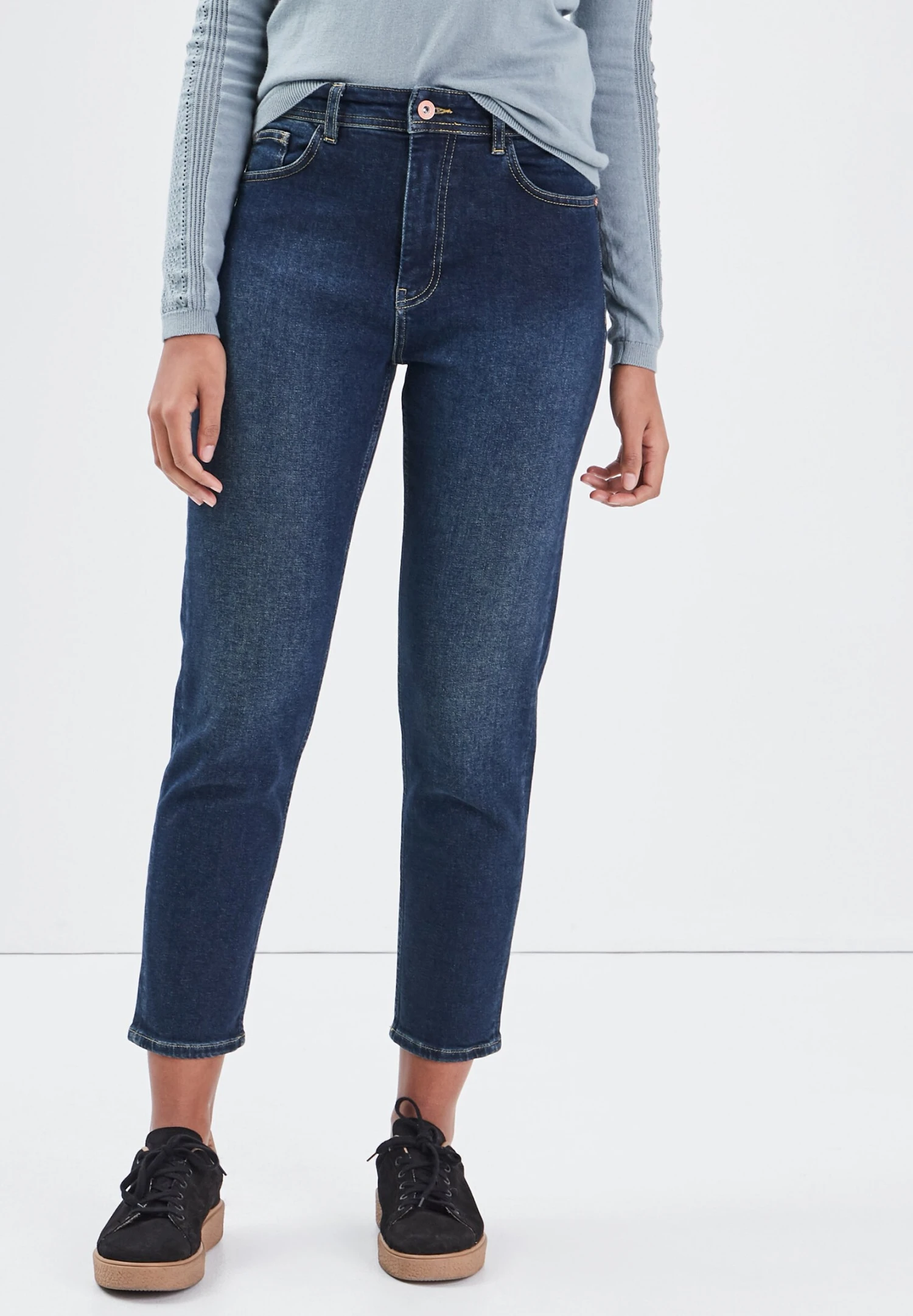 Mom- Slim Fit Jeans - Denim Brut 4 Mom- Slim Fit Jeans - Denim Brut - Afbeelding 4