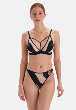 Bride - String - Black 11 Bride - String - Black -Only Mode Winkel 68b77e8eed5445c0bb49581a8830ebc2