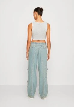 BDG Urban Outfitters Relaxed Fit Jeans - Bleach Denim -Only Mode Winkel 69f2e30cd677435994e876d3c582dfa4