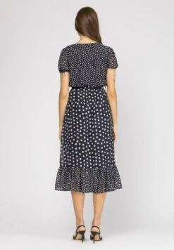 Midi Con Cintura Elástica - Jurk - Black White 8 Midi Con Cintura Elástica - Jurk - Black White -Only Mode Winkel 6b2faa6be27940188de24262efead03d