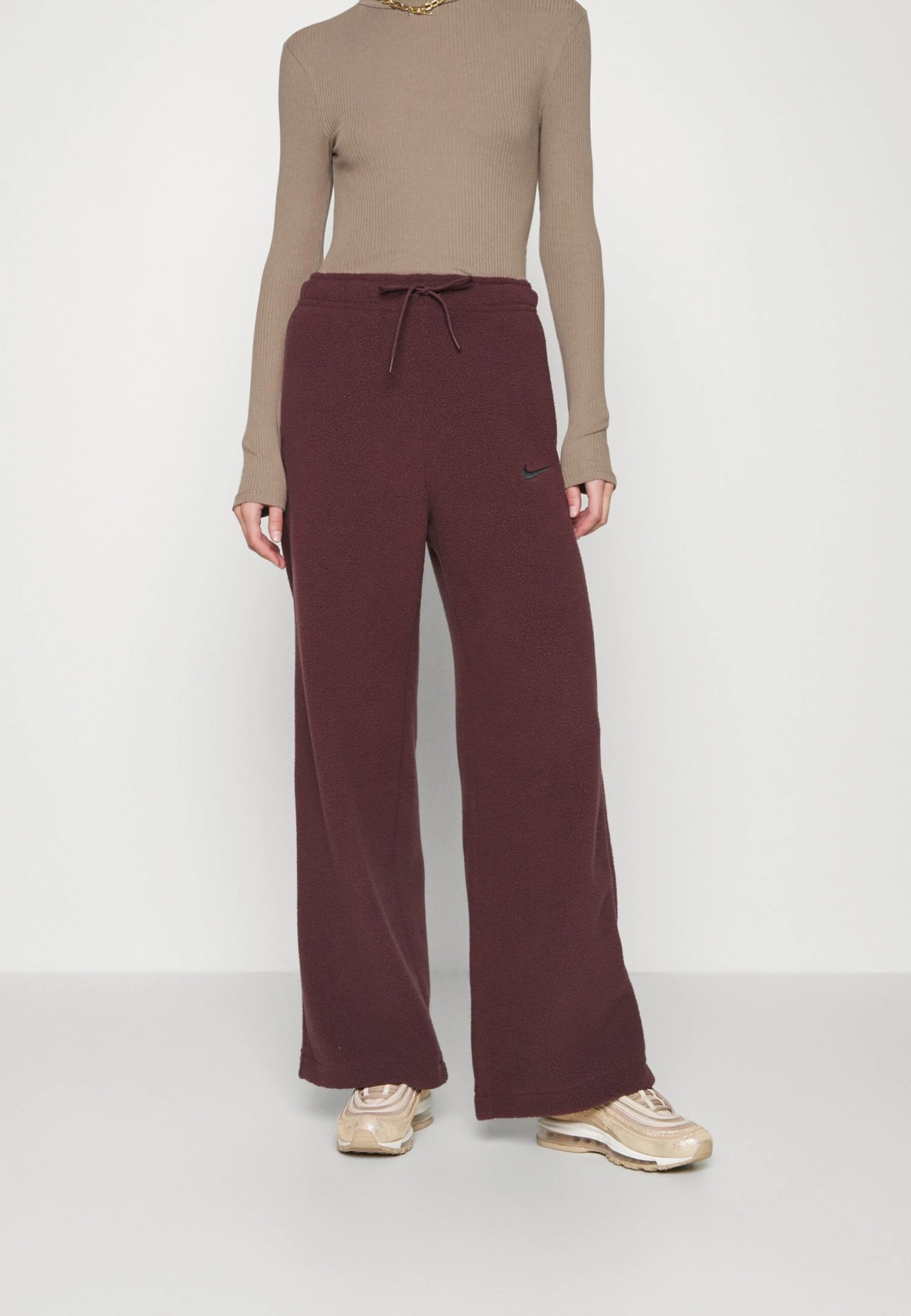 Nike Sportswear Pant - Trainingsbroek - Burgundy Crush/Black 3 Nike Sportswear Pant - Trainingsbroek - Burgundy Crush/Black - Afbeelding 3