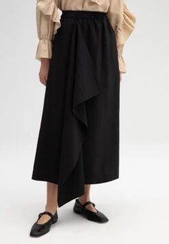 Asymmetric Cupra- Wikkelrok - Black