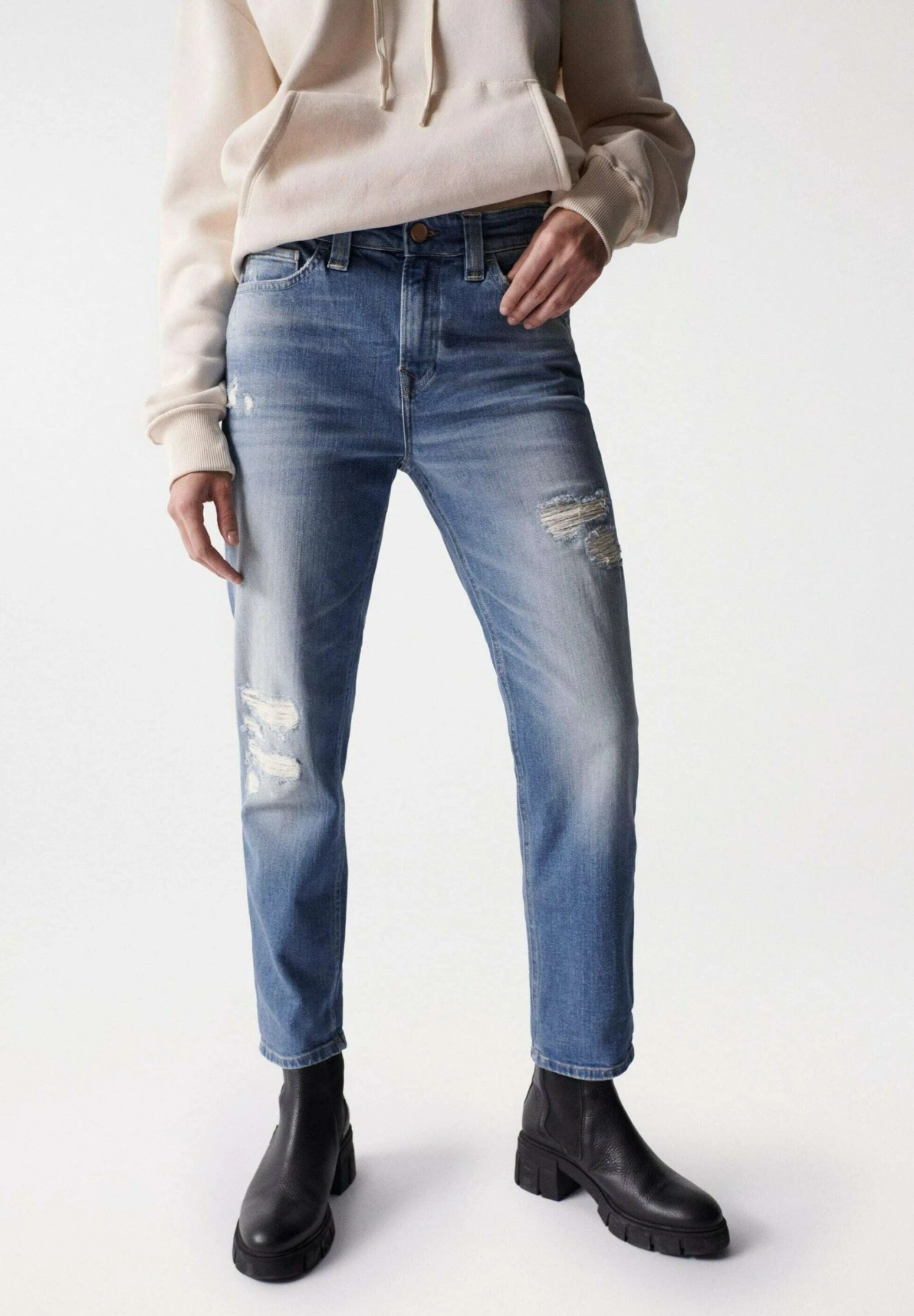 True Cropped - Straight Leg Jeans - Blue 1 True Cropped - Straight Leg Jeans - Blue