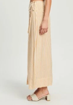 Calli Marlow- Wikkelrok - Orange Stripe -Only Mode Winkel 770f91d90d3c4ba2b709d2b8f5d5843b