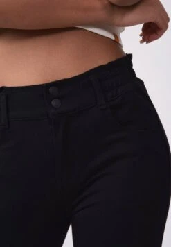 Paper Bag - Flared Jeans - Noir -Only Mode Winkel 7722b46090ad42219d69ba71e27ef3da