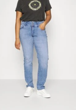 ONLY CARMAKOMA Caranna Straight - Straight Leg Jeans - Light Blue Denim