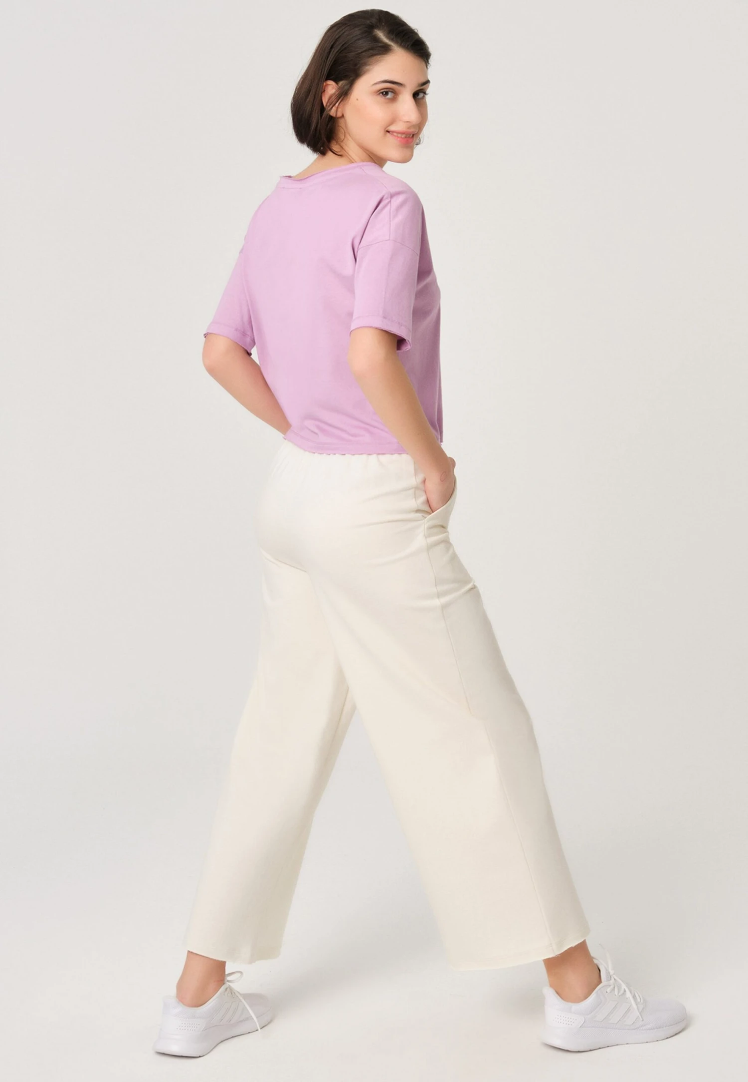 Crop Basic - T-Shirt Basic - Pink 3 Crop Basic - T-Shirt Basic - Pink - Afbeelding 3