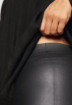 Pcnew Shiny - Legging - Black -Only Mode Winkel 790a97a36452425f8ea58f097643ec3e