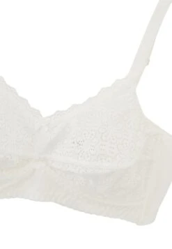 Larisa 3Pack - Triangel Bh - Beige White Black -Only Mode Winkel 7b92f8dfc86d4324bb9bac3338b7e9f0