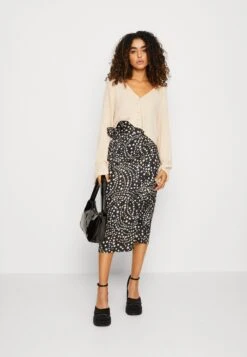 NEVER FULLY DRESSED Star Violet Jaspre - Wikkelrok - Black -Only Mode Winkel 7bb58ed0f99145da90661bfbac56f0d2