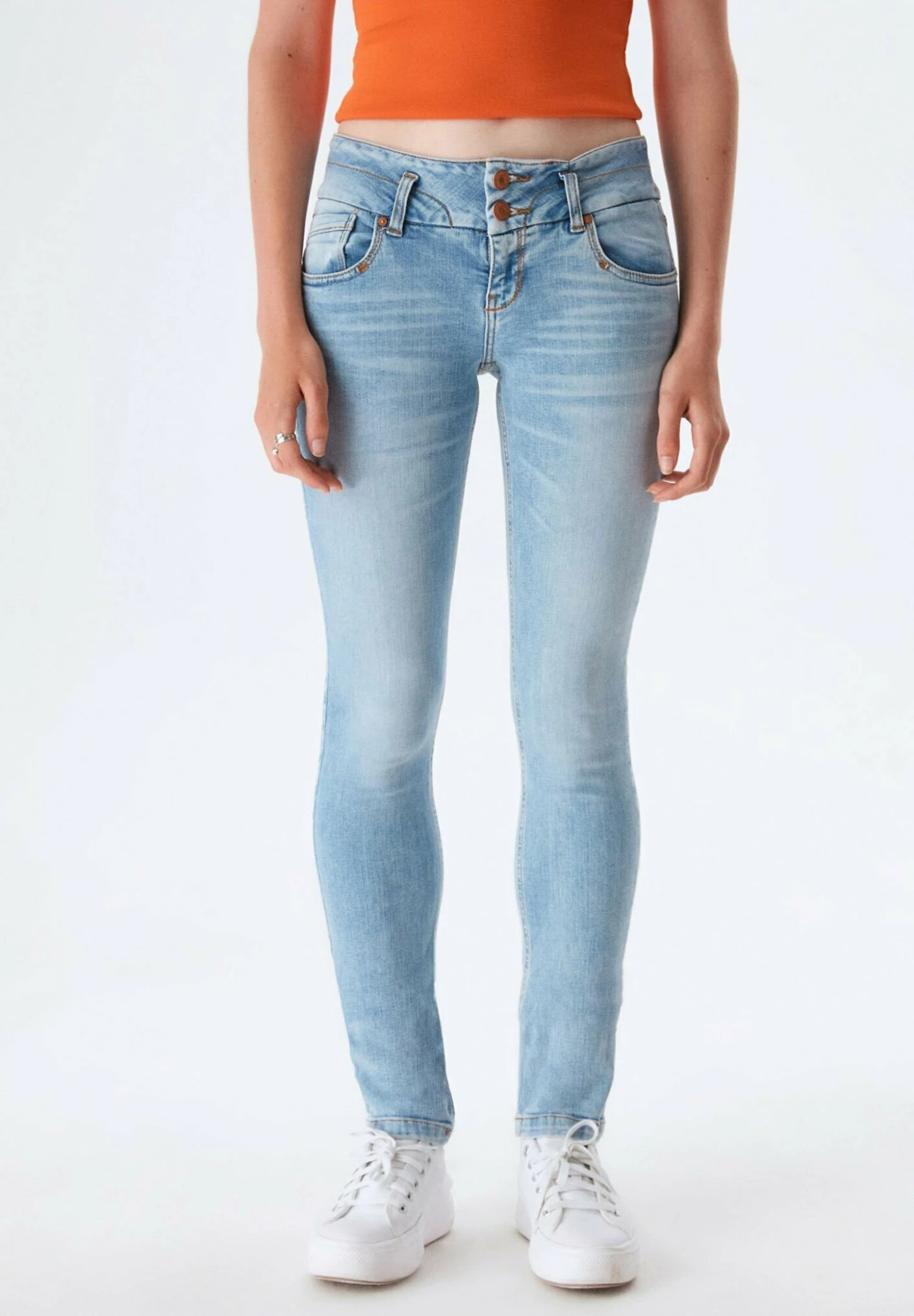 LTB Zena Vonda Undamaged - Slim Fit Jeans - Light Blue 1 LTB Zena Vonda Undamaged - Slim Fit Jeans - Light Blue