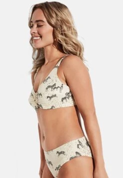 Bikinibroekje - Beige -Only Mode Winkel 7ee11bc7643d4e55938dfd1cabb85195