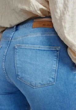 Mos Mosh Vice Strong - Slim Fit Jeans - Light Blue 9 Mos Mosh Vice Strong - Slim Fit Jeans - Light Blue -Only Mode Winkel 7f47a256aa654f609c547ee7081e2e5b