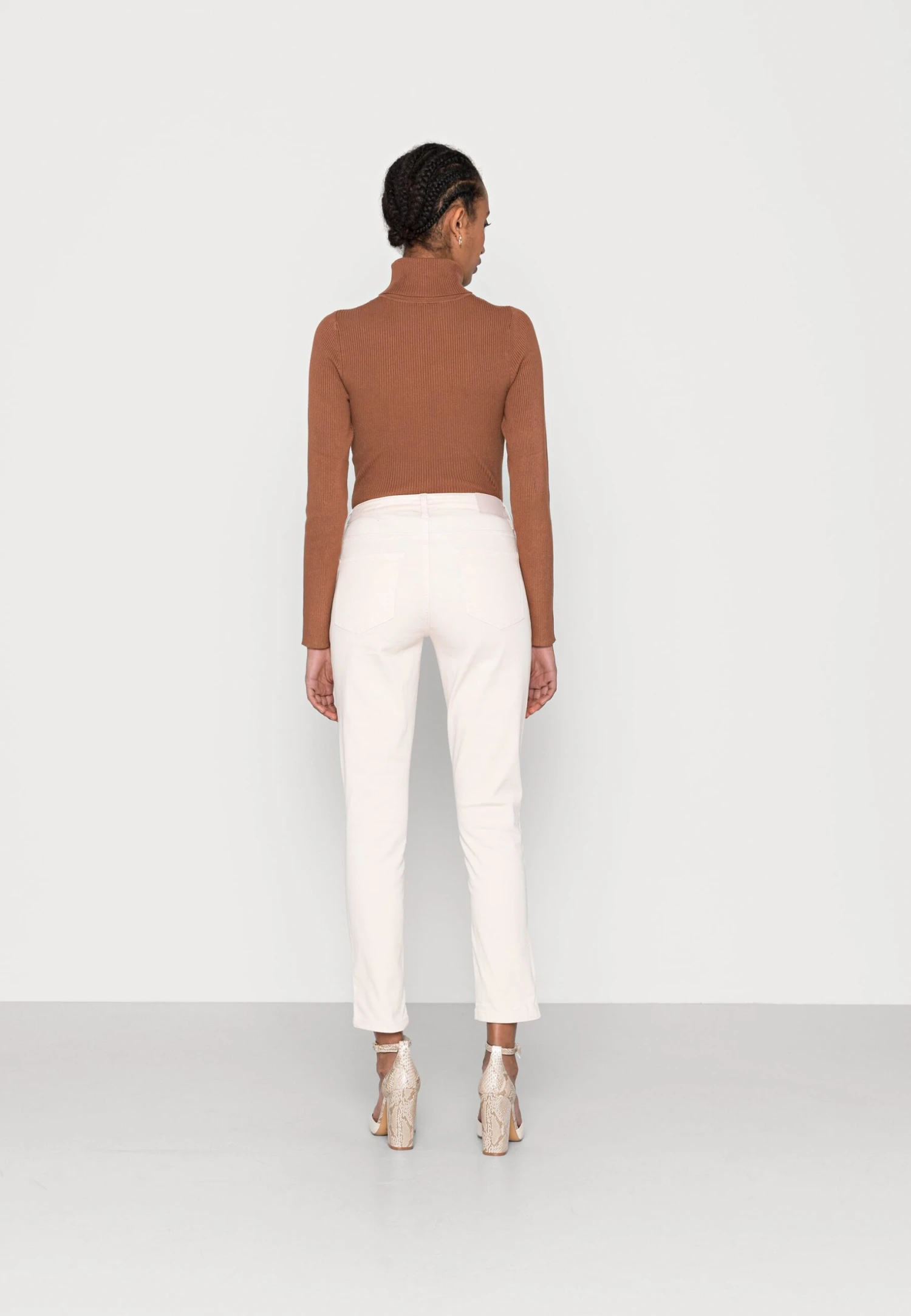 OPUS Elma Detail - Slim Fit Jeans - Powder Blush 3 OPUS Elma Detail - Slim Fit Jeans - Powder Blush - Afbeelding 3