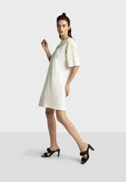 Elouise - Jerseyjurk - White 10 Elouise - Jerseyjurk - White -Only Mode Winkel 7fcee8a3b696442895a49390d99fbec1