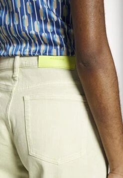 7 For All Mankind Tess Trouser Mankind - Broek - Yellow 9 7 For All Mankind Tess Trouser Mankind - Broek - Yellow -Only Mode Winkel 800f606bb6b240388923fcf4a5655374