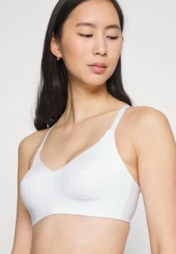 Marks & Spencer Flexifit- Strapless Bh - White -Only Mode Winkel 802ee1e40dce49b8ae9f8ed2ff634583