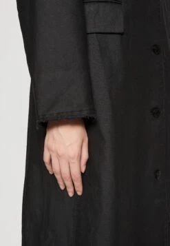 WEEKDAY Cassis Coat - Trenchcoat - Black -Only Mode Winkel 80477aec5cdc48c491232d7d89deb1c0