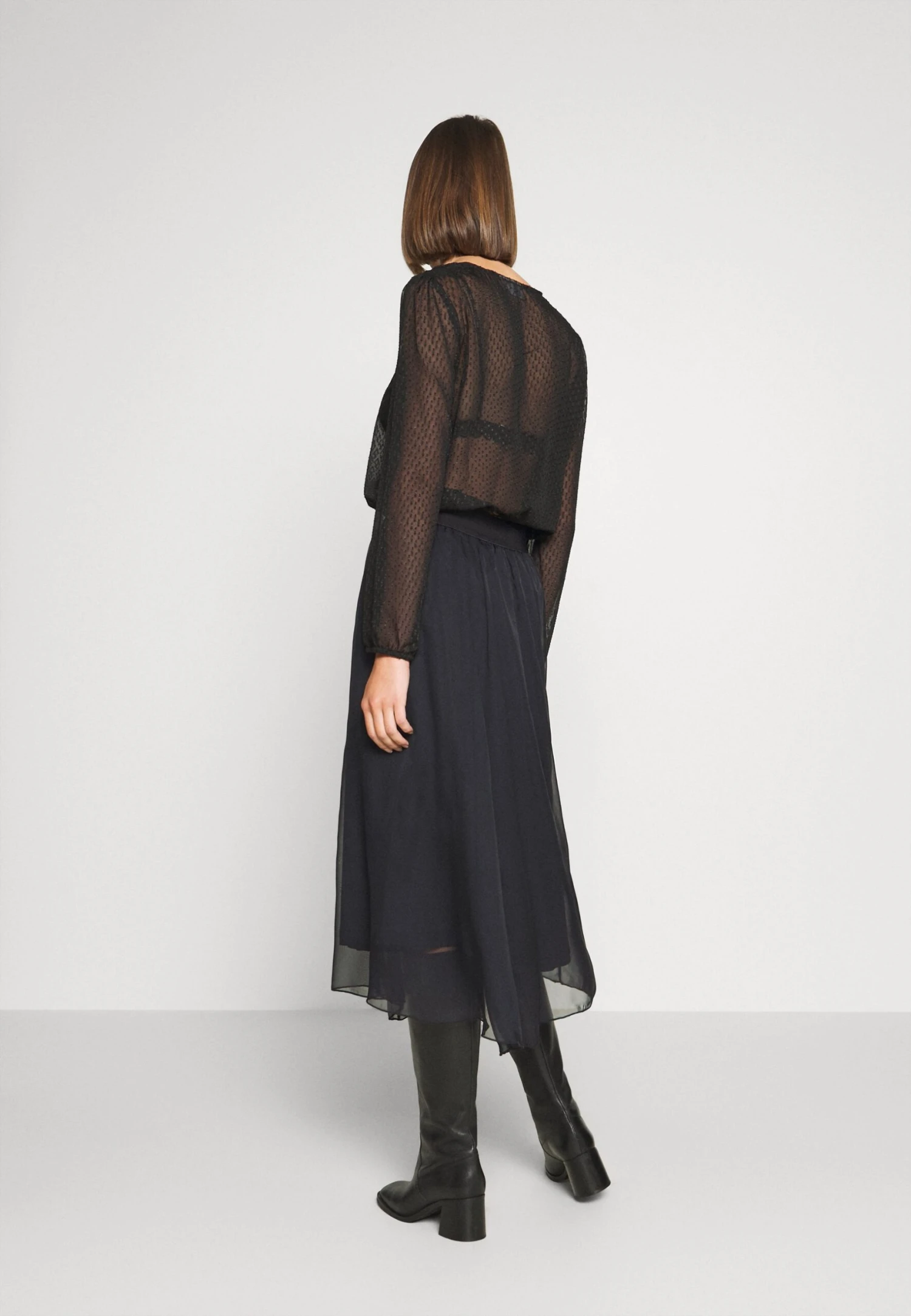 Saint Tropez Coralsz - A-Lijn Rok - Black 3 Saint Tropez Coralsz - A-Lijn Rok - Black - Afbeelding 3