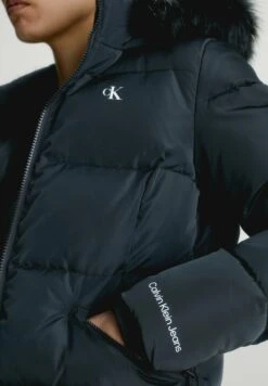 Calvin Klein Jeans Hooded Puffer - Winterjas - Ck Black -Only Mode Winkel 81f7a84edcca47d7ab97faf6e53180dc
