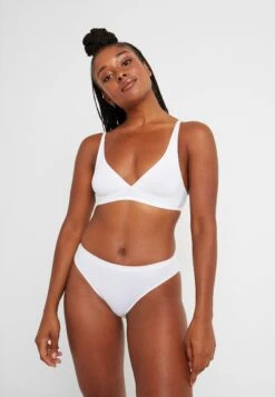 HANRO Sensation Mini - Slip - White -Only Mode Winkel 8373ea7127e24a9da08261033cdb7263