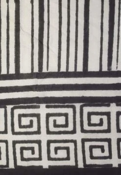 Romanian Stripes- Strandaccessoire - White -Only Mode Winkel 8516cb7dc28241c49d44a0b8ea147a67