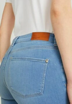 Straight Leg Jeans - Denim Light Blue 10 Straight Leg Jeans - Denim Light Blue -Only Mode Winkel 86bbd90aca0e412b9cd6d18996d5a798