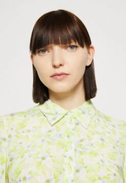 Selected Femme Slfteresa Short Shirt Dress - Blousejurk - Sharp Green 9 Selected Femme Slfteresa Short Shirt Dress - Blousejurk - Sharp Green -Only Mode Winkel 86e1d7754d094212bea32733b2b22f95