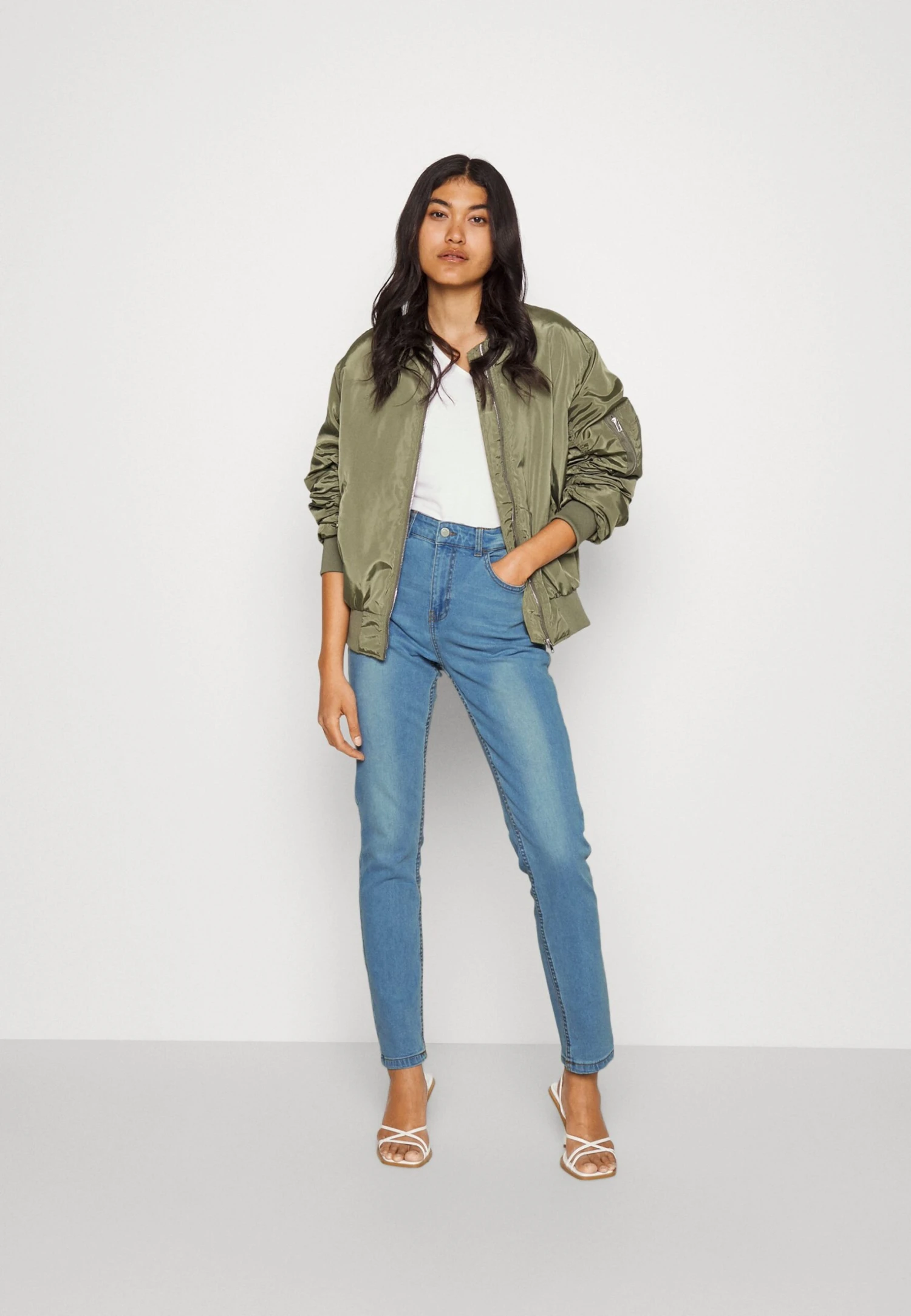 Denim Project Wida Mom - Relaxed Fit Jeans - Light Blue 2 Denim Project Wida Mom - Relaxed Fit Jeans - Light Blue - Afbeelding 2