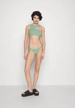 Seafolly Second Wave Assymetrical Tank - Bikinitop - Palm Green -Only Mode Winkel 8805d873a5f446e19421e79276746cf5