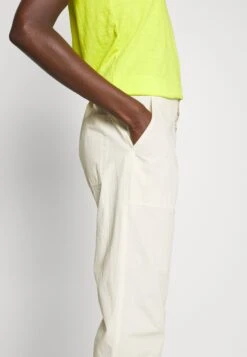 Rag & Bone Leyton Workwear Pant - Broek - Ivory 11 Rag & Bone Leyton Workwear Pant - Broek - Ivory -Only Mode Winkel 884fd82f25f741ff94d60d5f61d35a7a