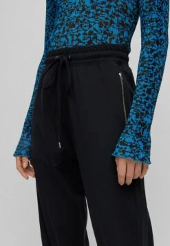 Boss Tapula - Trainingsbroek - Black One 9 Boss Tapula - Trainingsbroek - Black One -Only Mode Winkel 897ca71e3d8c45558381fe8ad583593f