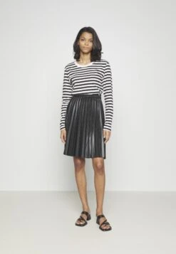 B.young Dasama Skirt - Plooirok - Black 9 B.young Dasama Skirt - Plooirok - Black -Only Mode Winkel 8a103bb5e4174e8d85acffca543b4489