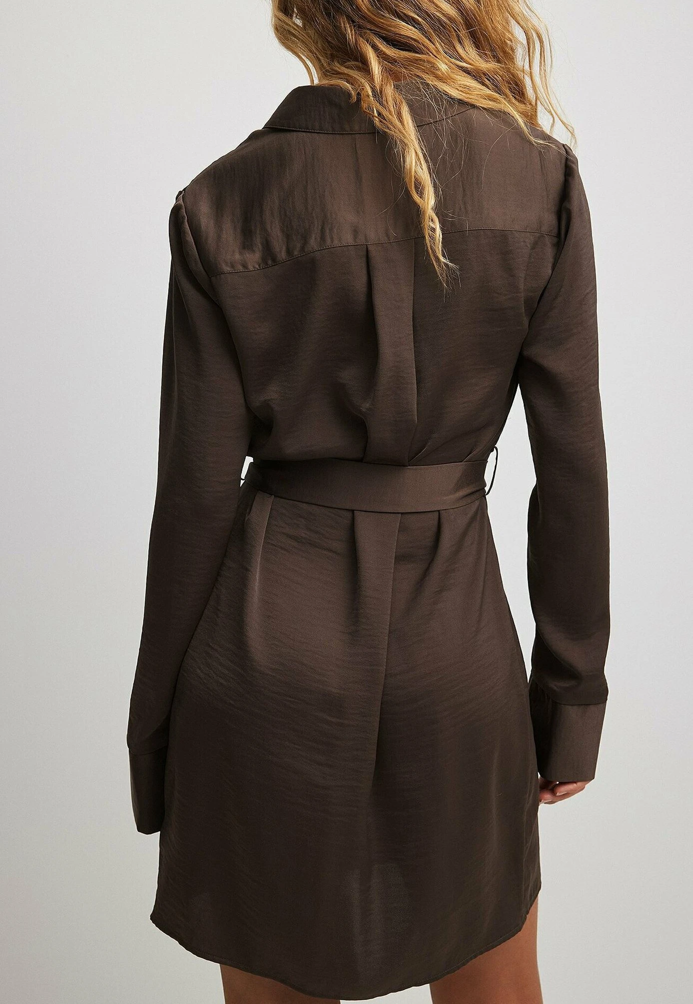 NA-KD Blousejurk - Brown 3 NA-KD Blousejurk - Brown - Afbeelding 3