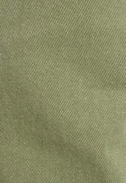 Calli Ezara- Flared Jeans - Sage Green -Only Mode Winkel 8a94209df9ad426fbd99709fdfac0c6d