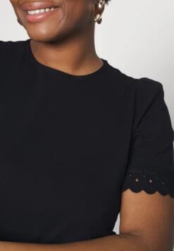 Vero Moda Curve Vmpanna Glenn- T-Shirt Basic - Black -Only Mode Winkel 8b4caf0cbedd4cae982a26df6032f14e