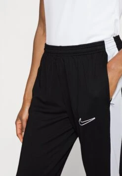 Nike Performance Academy Pant - Trainingsbroek - Black/White 11 Nike Performance Academy Pant - Trainingsbroek - Black/White -Only Mode Winkel 8d12c2516aa54a4fb5ed42f4a1cbc48f