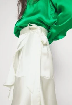 Objsateen Mini Skirt - Wikkelrok - Cloud Dancer 11 Objsateen Mini Skirt - Wikkelrok - Cloud Dancer -Only Mode Winkel 8ebc816464d745a0a042f43dbfe0e5af