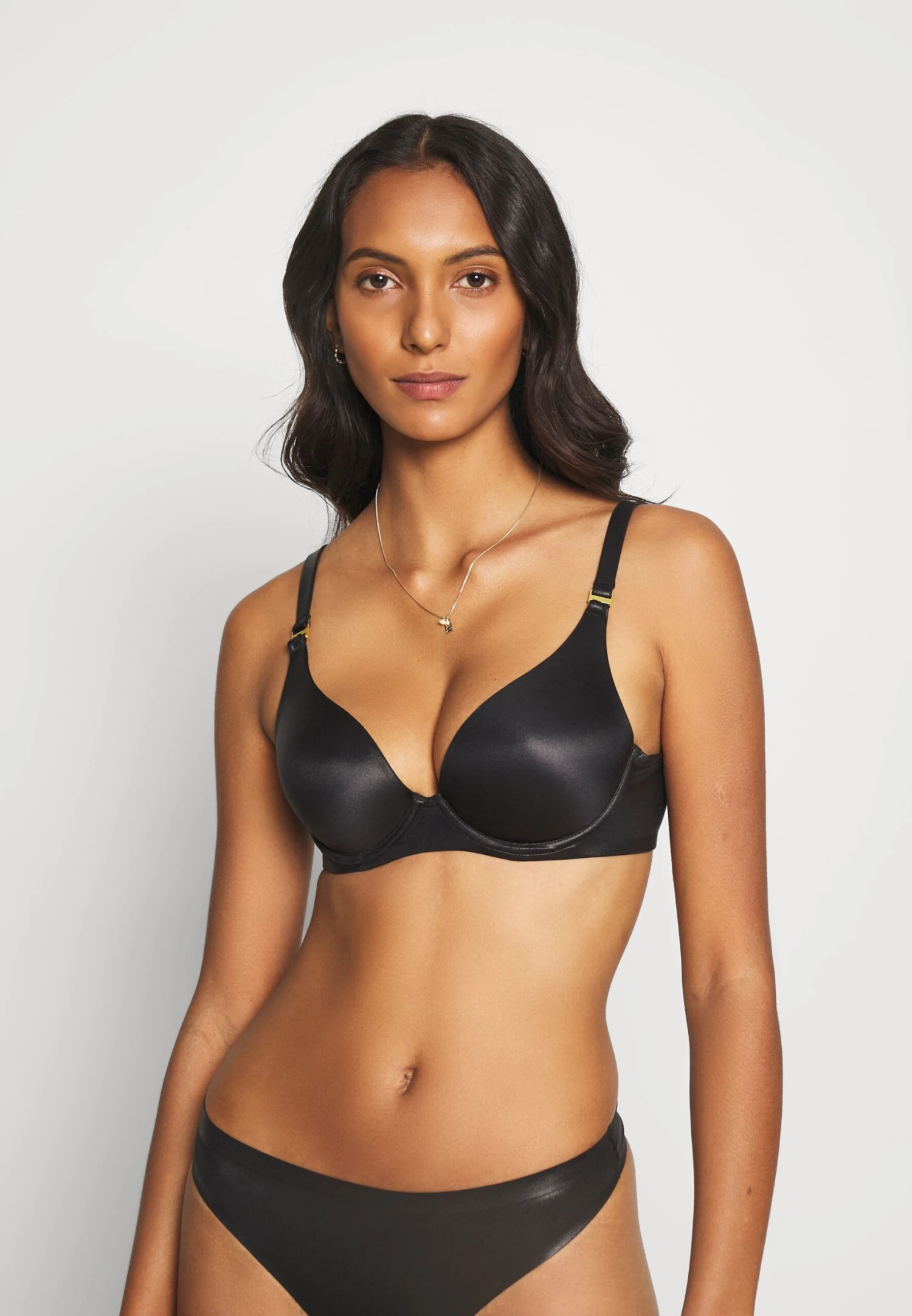 AGENT PROVOCATEUR Moulded Bra - Beugel Bh - Black 1 AGENT PROVOCATEUR Moulded Bra - Beugel Bh - Black