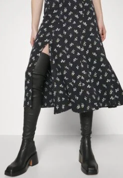 Maje A-Lijn Rok - Muguet Bleu 13 Maje A-Lijn Rok - Muguet Bleu -Only Mode Winkel 926538c9eae94333aeb4753a8b3d0360