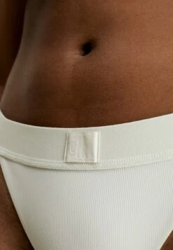 High Leg - Ck Monogram - Bikinibroekje - White Sand -Only Mode Winkel 926648af63784d35887e174f78ecb935