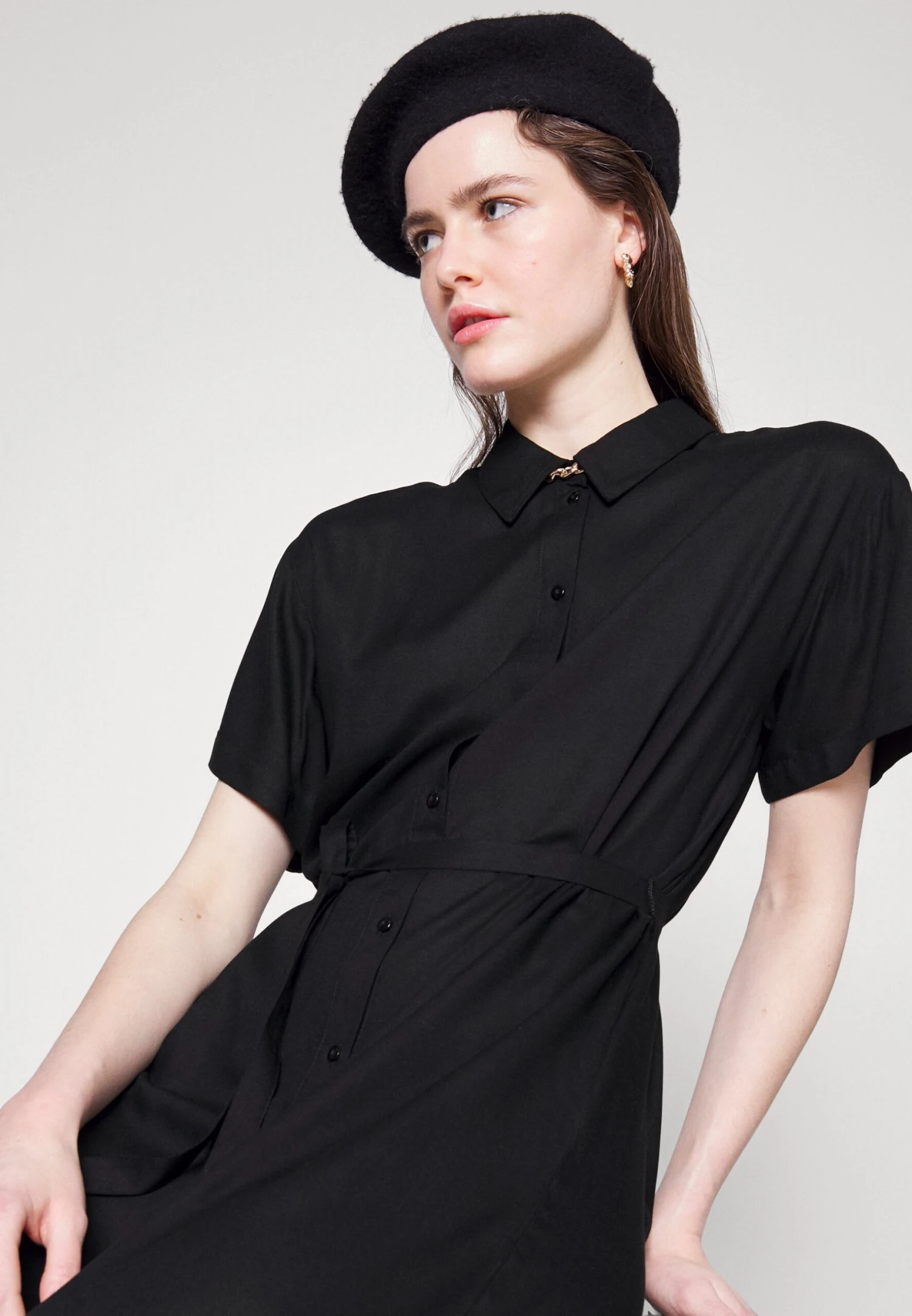 Vero Moda Tall Vmbumpy Calf Shirt Dress - Blousejurk - Black 4 Vero Moda Tall Vmbumpy Calf Shirt Dress - Blousejurk - Black - Afbeelding 4