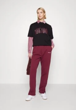 Pegador Evie Straight Pants - Trainingsbroek - Washed Future Red -Only Mode Winkel 93deb71dcac14e9282f37255524b978e