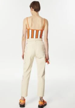 Twist Painted Effect Mom Fit - Straight Leg Jeans - Natural 8 Twist Painted Effect Mom Fit - Straight Leg Jeans - Natural -Only Mode Winkel 942a9eb63818480d88eb1b7408c94e7d