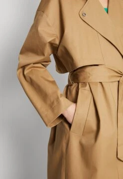 Minimum Trenchcoat - Safari 11 Minimum Trenchcoat - Safari -Only Mode Winkel 9453f3882b7340deaaaa38257f0e5aae