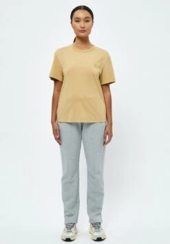 Bora Regular- T-Shirt Basic - Lark Beige -Only Mode Winkel 98b5ef961b3a4a069ca2583b647d2cb5