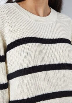 Noisy May Nmmaysa Stripe O Neck Dress - Gebreide Jurk - Eggnog/Black -Only Mode Winkel 9b3a1adb6eea41c4bef1ea1227074a6f