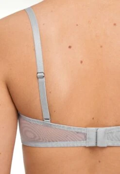 Oysho Non-Padded Underwired In Shiny - Voorgevormde Bh - Grey 12 Oysho Non-Padded Underwired In Shiny - Voorgevormde Bh - Grey -Only Mode Winkel 9b7d1ceadcb94848ab34dc8b72021cd4