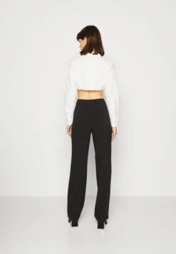 ONLY Onlkiya Wide Pinstripe - Broek - Black White -Only Mode Winkel 9ba561f969c448b18f5a5b0b4c0a56fa